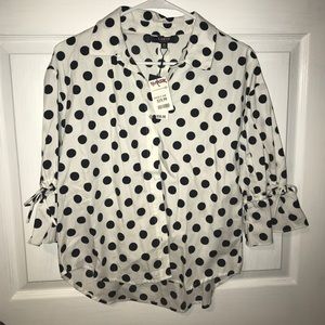 Brand new poke a dot blouse
